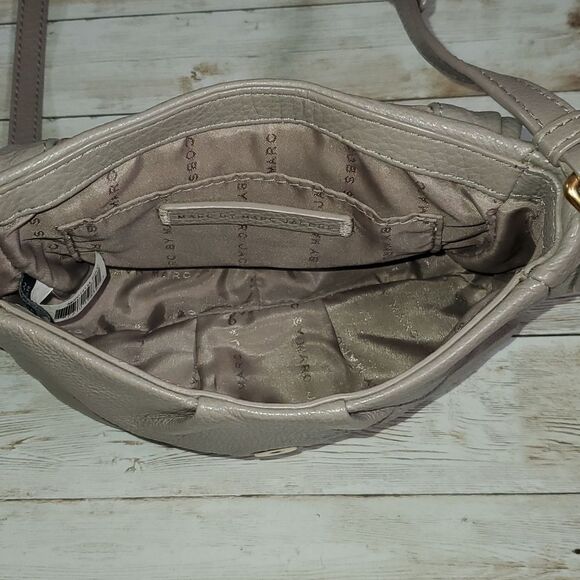 Marc By Marc Jacobs Classic‎ Q Isabelle Cement Leather Cross Body Bag Purse - Picture 6 of 10